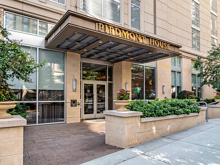 Piedmont House — Photo 34