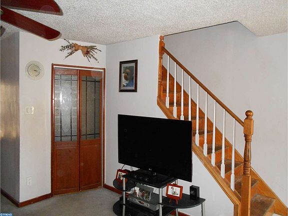 5th image of 6319 Guyer Ave