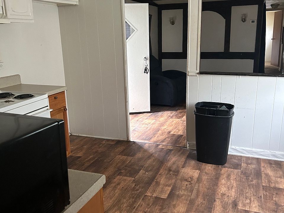 2nd image of 305 Polo Dr #G15
