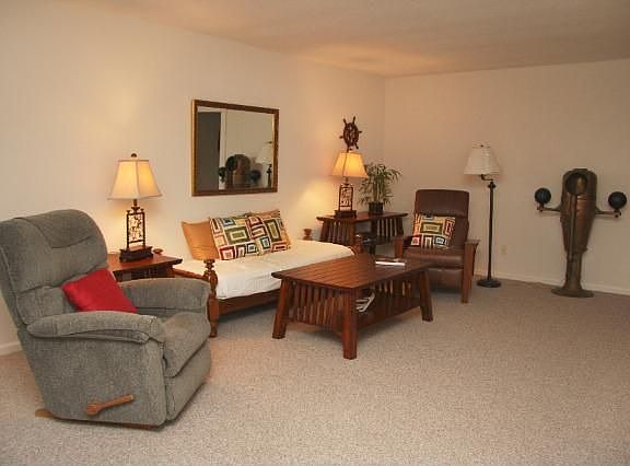 2nd image of 307 Oxford Dr