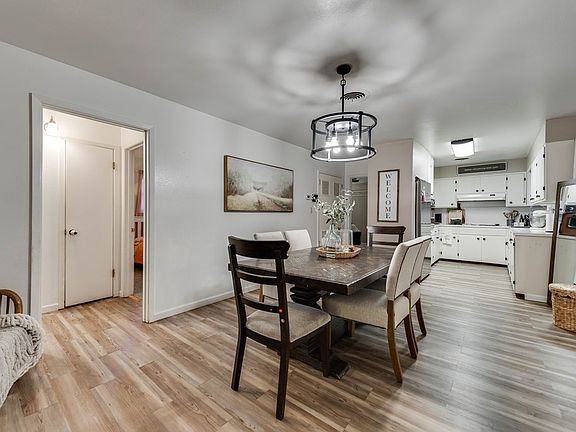 4th image of 1105 Crescent Dr