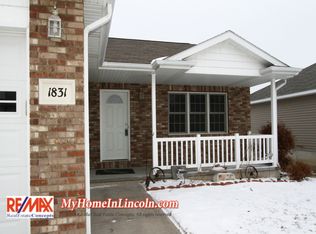 1831 Redstone Rd, Lincoln, NE 68521