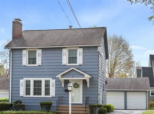 277 Meadowbrook Rd, Fairfield, CT 06824