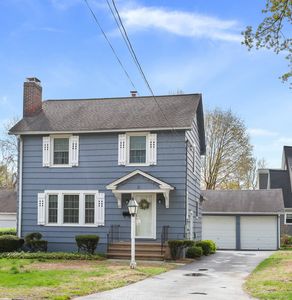 277 Meadowbrook Road, Fairfield, CT, 06824