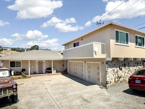 3206 Countryside Dr, San Mateo, CA 94403