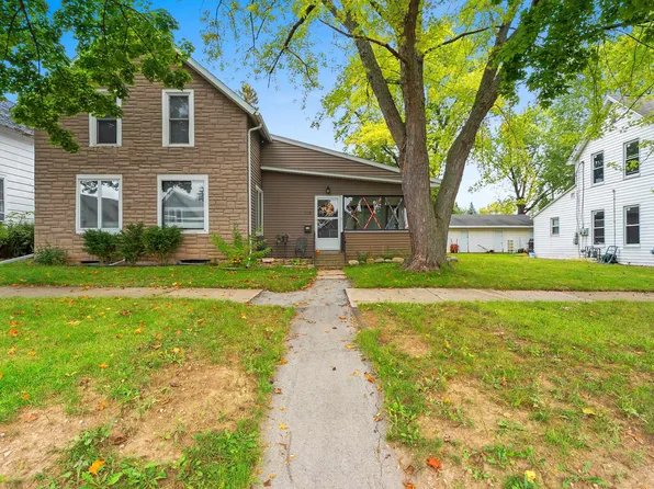 118 W 6th St, Kaukauna, WI 54130