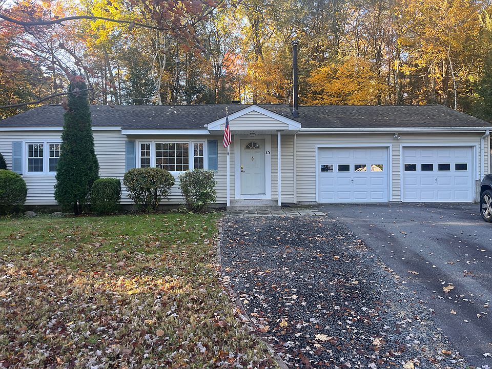 2 bedroom- 1full bath ranch- Recently painted throughout- new carpet in 1 bedroom- Lots of closet space
1 car garage -Beautiful wooded lot in desired area- walking distance to schools- library- town offices- senior center- town green -restaurants- shops