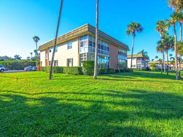 5 Vista Gardens Trl APT 201, Vero Beach, FL 32962