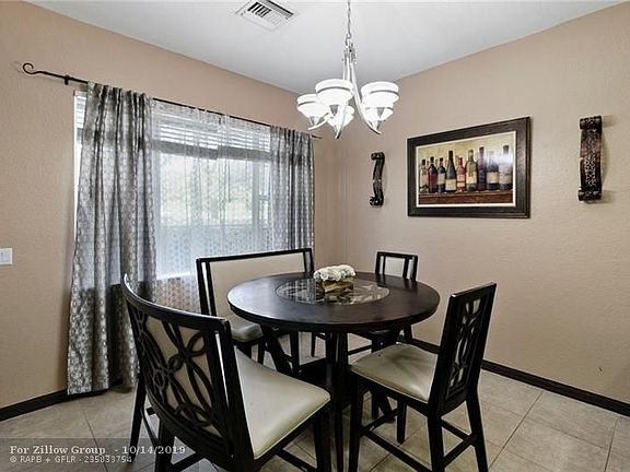 4th image of 70 Landau St #70