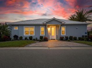 3287 Red Tail Hawk Dr, Polk City, FL 33868