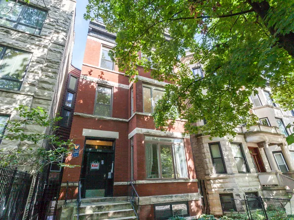 900 W Newport Ave APT 2, Chicago, IL 60657