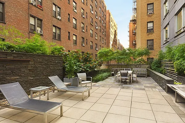 Sold by Compass | media 15
