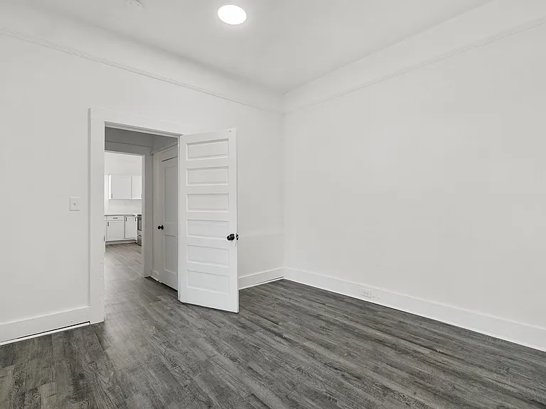 503 Hayes St — Photo 4