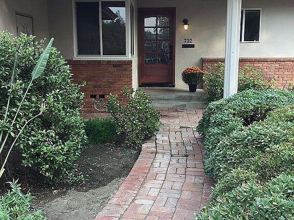 3rd image of 732 W Feemster Ave