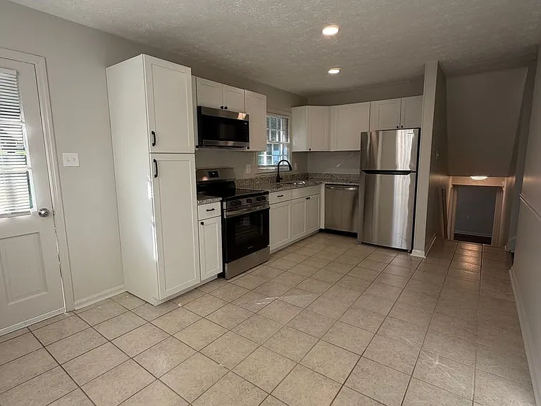 2120 Sage Rd — Photo 12