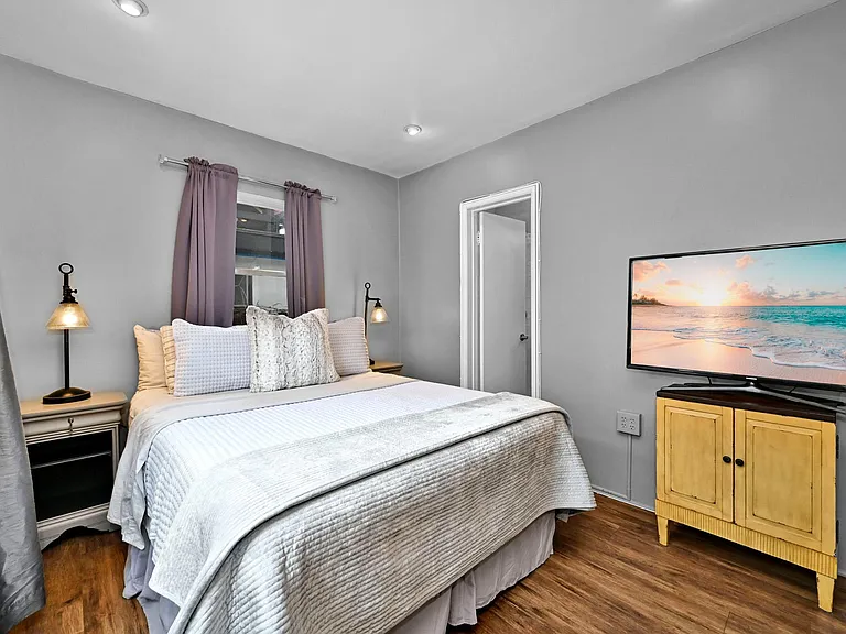1405 W Bay Ave — Photo 23