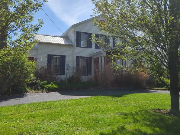 134 S Court St, Canastota, NY 13032
