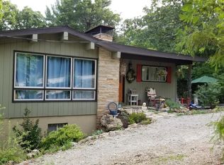 828 Estate Dr, Ridgedale, MO 65739