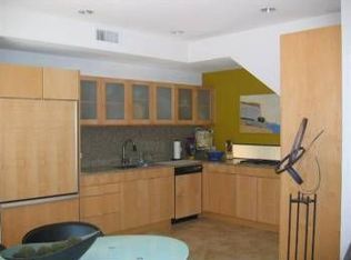 307 Cheryl Way, Palm Springs, CA 92262
