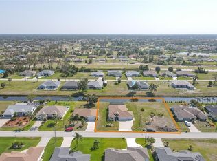 28 Mariner Ln, Rotonda West, FL 33947