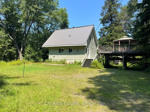 341 Old North Rd, Huntsville, ON P1H 2J4
