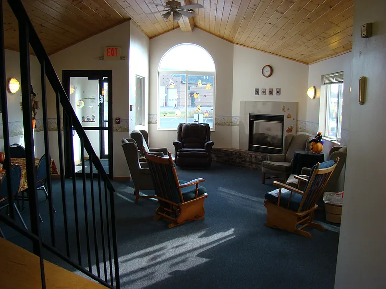 120 NW 5th St #203 — Photo 6