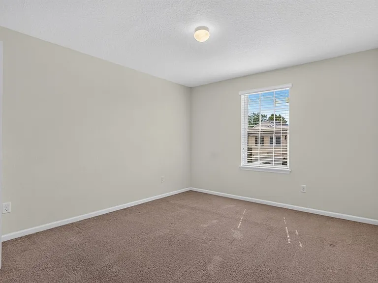 263 Gilmore Ln — Photo 27