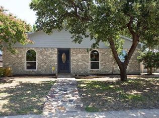 3000 Scott Mill Rd, Carrollton, TX 75007