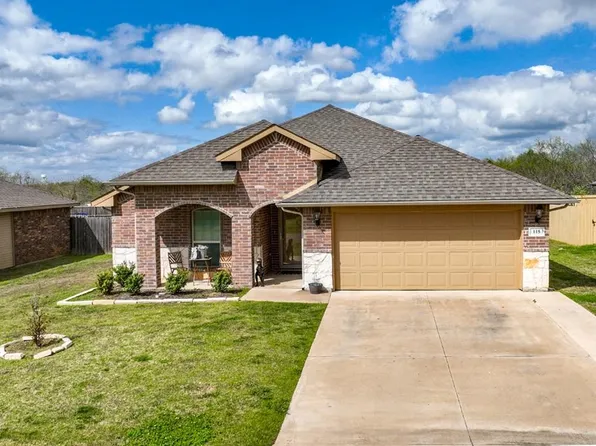 115 Oak Springs Loop, Mabank, TX 75147