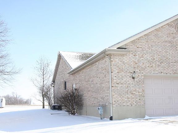 2nd image of 3249 Sioux Dr