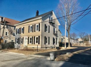 77 Arnold St, Lincoln, RI 02865