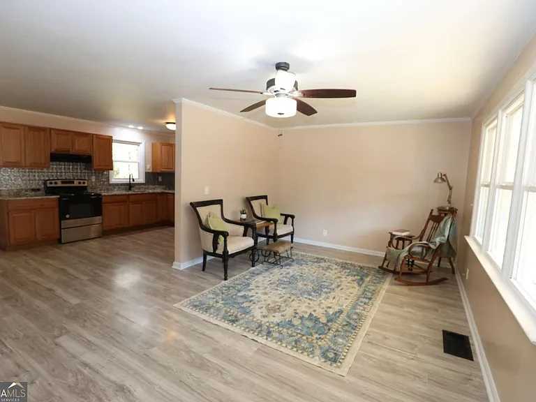 77 Franklin Hwy — Photo 11