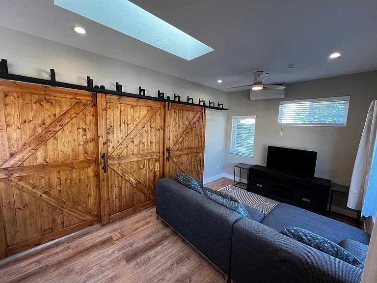 360.5 Osceola St #ADU — Photo 7