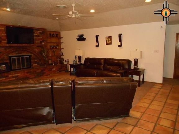 4th image of 921 W Jicarilla Dr