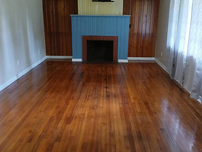 202 Tarragona Way — Photo 8