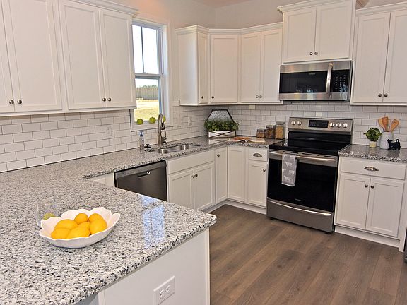 Image represents a previous build. Current selections may vary.