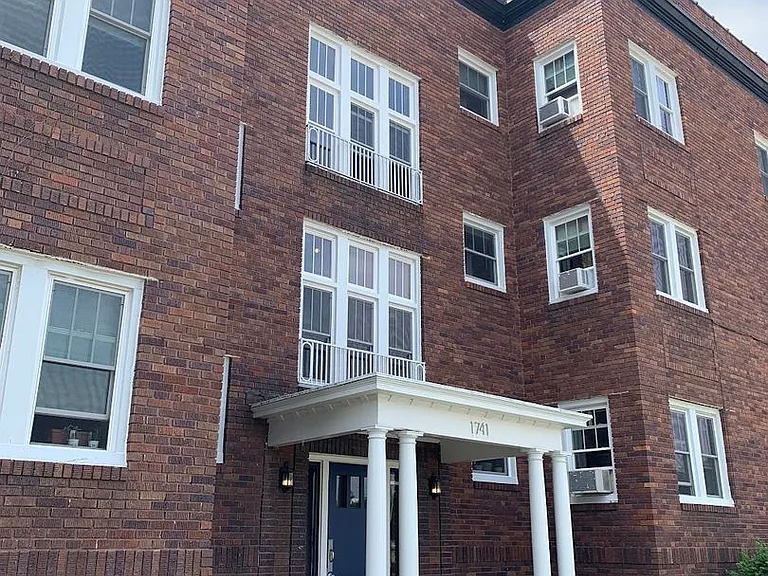 18th & K Apartments — Photo 15