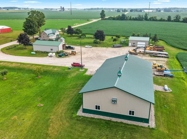N5951 Division Rd, Cecil, WI 54111