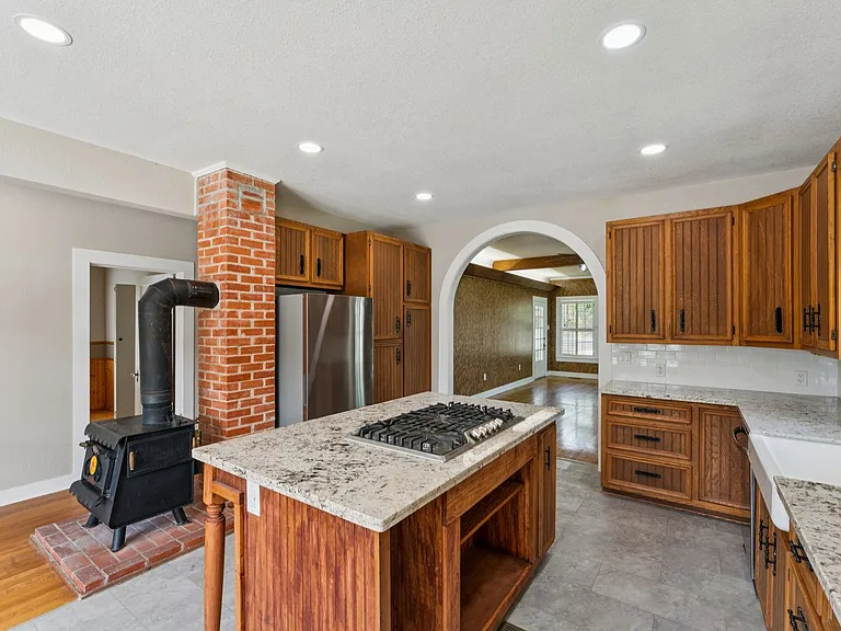 207 S Porter St — Photo 23