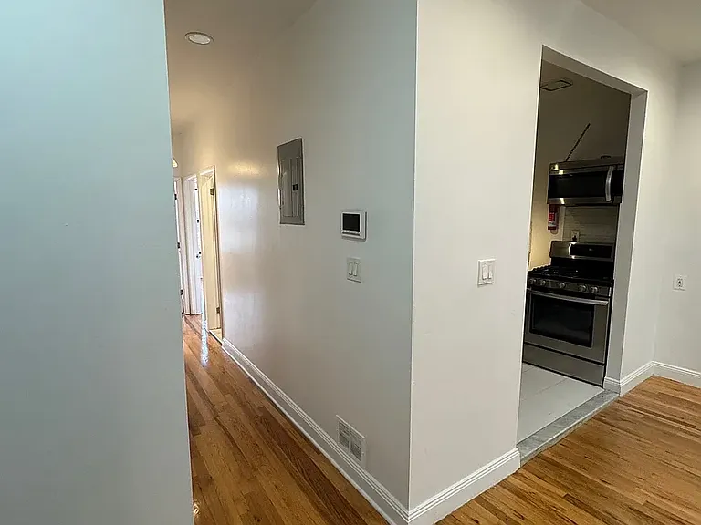 228 Monroe St #4 — Photo 10