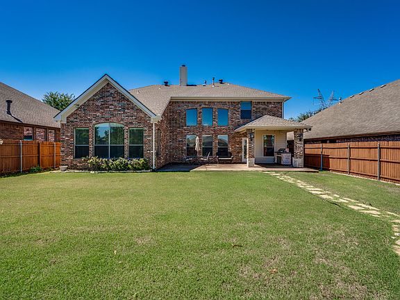 3rd image of 12868 Outlook Ave