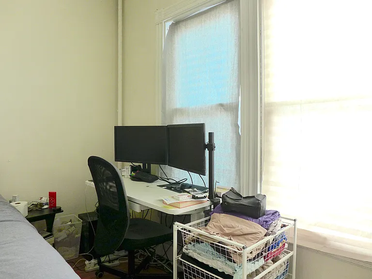72 Hillside St #5 — Photo 5