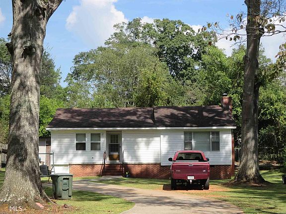 5th image of 207 Forrest Ave