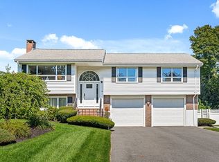 16 Cricklewood Dr, Stoneham, MA 02180