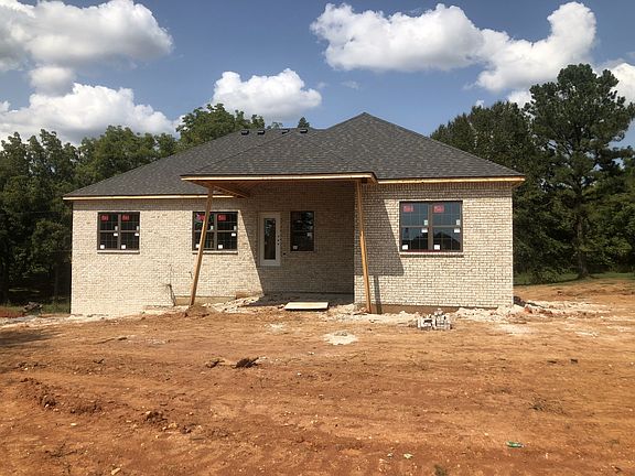 4th image of 70 Hartley Dr #A