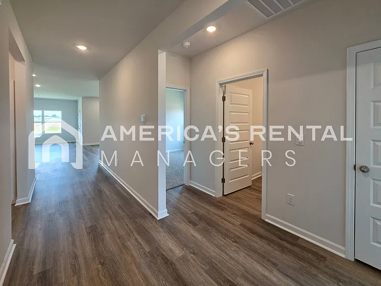 181 Keller Dr — Photo 9