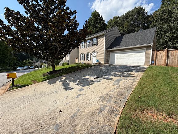 3rd image of 2386 Mills Bnd