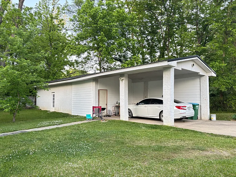 3318 Jefferson St — Photo 5