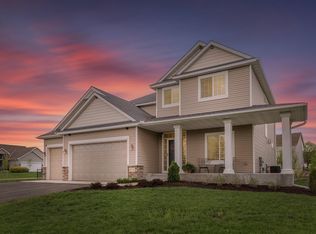 9474 Bandy Ln, Saint Bonifacius, MN 55375