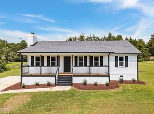 2704 Stageline Dr, Raleigh, NC 27603